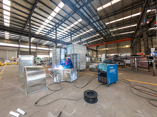 角铁风管成型制作