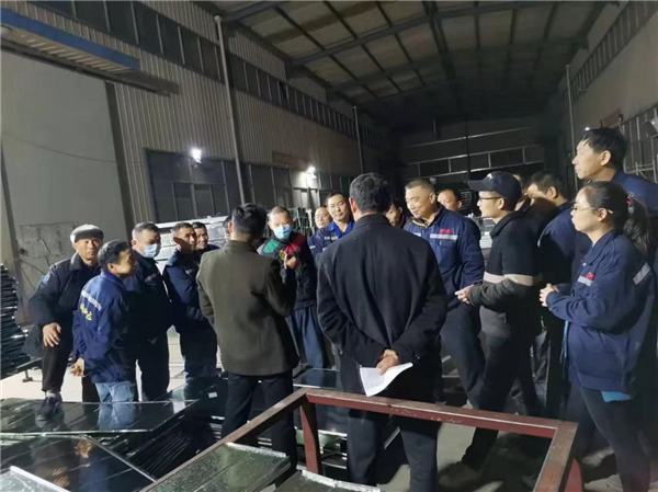 湖南风管,长沙风管,长沙风管加工,长沙镀锌风管,长沙不锈钢风管