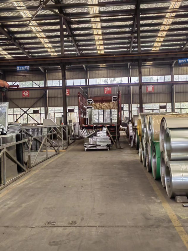 湖南风管,长沙风管,长沙风管加工,长沙镀锌风管,长沙不锈钢风管